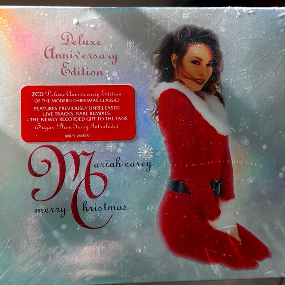 2 CD Deluxe Anniversary Edition....... .. Miriah Carey Merry Christmas - Picture 1 of 1
